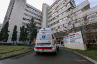 O femeie a murit la poarta de intrare în Spitalul de Recuperare din Iași