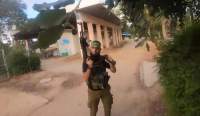 Momentul în care un terorist Hamas este împușcat mortal de armata israeliană în timp ce filma cum trage în casele oamenilor (VIDEO)