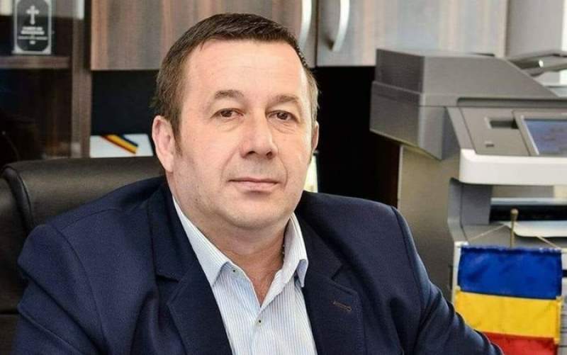 USR Bârnova solicită demisia primarului Mihai Bălan (PNL), acuzat că retrocedează terenuri doar dacă ajung în proprietatea rudelor sale