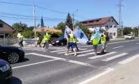 Ieșenii plecați la protestul din Capitală au blocat mai mult timp E 85, traversând în mod repetat o trecere de pietoni din Buzău (VIDEO)