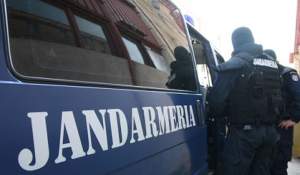 Un maior de la Jandarmeria Mobilă Constanța și 2 subofițeri, trimiși în judecată de Secția Militară a DNA pentru fapte de corupție