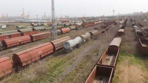 Alte nouă persoane cercetate pentru furtul a 77 tone de mărfuri din trenurile garate în Portul Constanța