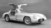 Un Mercedes-Benz produs în 1955 a devenit cea mai scumpă mașină vândută vreodată: 142 milioane dolari