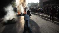 Cel puțin 12 presupuși criminali au fost uciși în bătaie și arși, în plină zi, pe străzile capitalei statului Haiti (VIDEO)