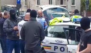 Cei doi polițiști bucureșteni de la Rutieră prinși în flagrant în timp ce luau mită au demisionat