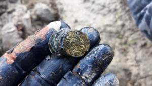 Vestigii arheologie importante descoperite de un polițist din Neamț pasionat de căutarea comorilor