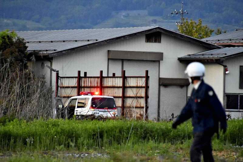 Doi polițiști și două femei au murit într-un atac armat în Japonia