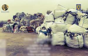 Percheziții domiciliare în cinci județe din vestul țării, într-un dosar privind introducerea fără drept de deșeuri (VIDEO)